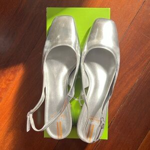 Sam Edelman Silver Square Toe slingback
